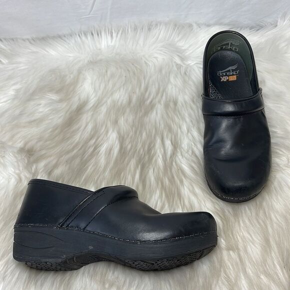 Dansko XP Professional Black Leather Clogs Sz 38/7.5-8 - Picture 1 of 7